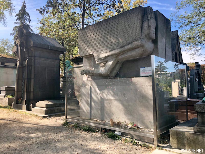 Pere Lachaise Mezarlığı – Cimetière du Père Lachaise Pariste.Net Oscar Wilde'ın Mezarı
