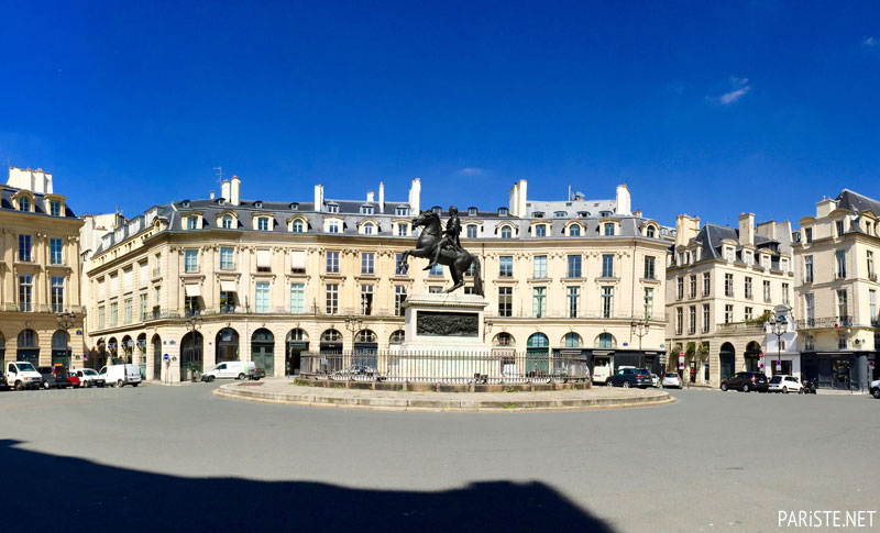 Zaferler Meydanı - Place des Victoires Pariste.Net