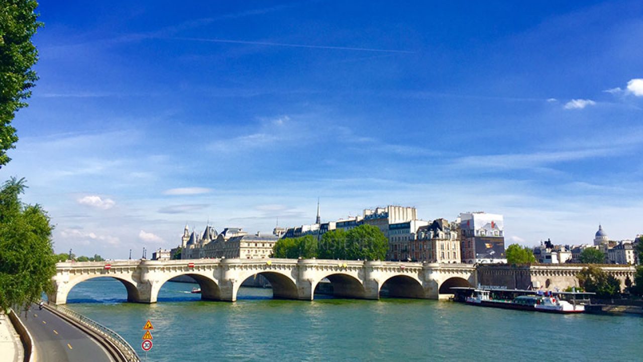 パリ最古の橋: ポンヌフ (新しい橋) - Pariste.Net