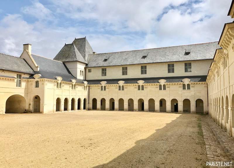 Fontevraud Manastırı - Abbaye Royale de Fontevraud Pariste.Net